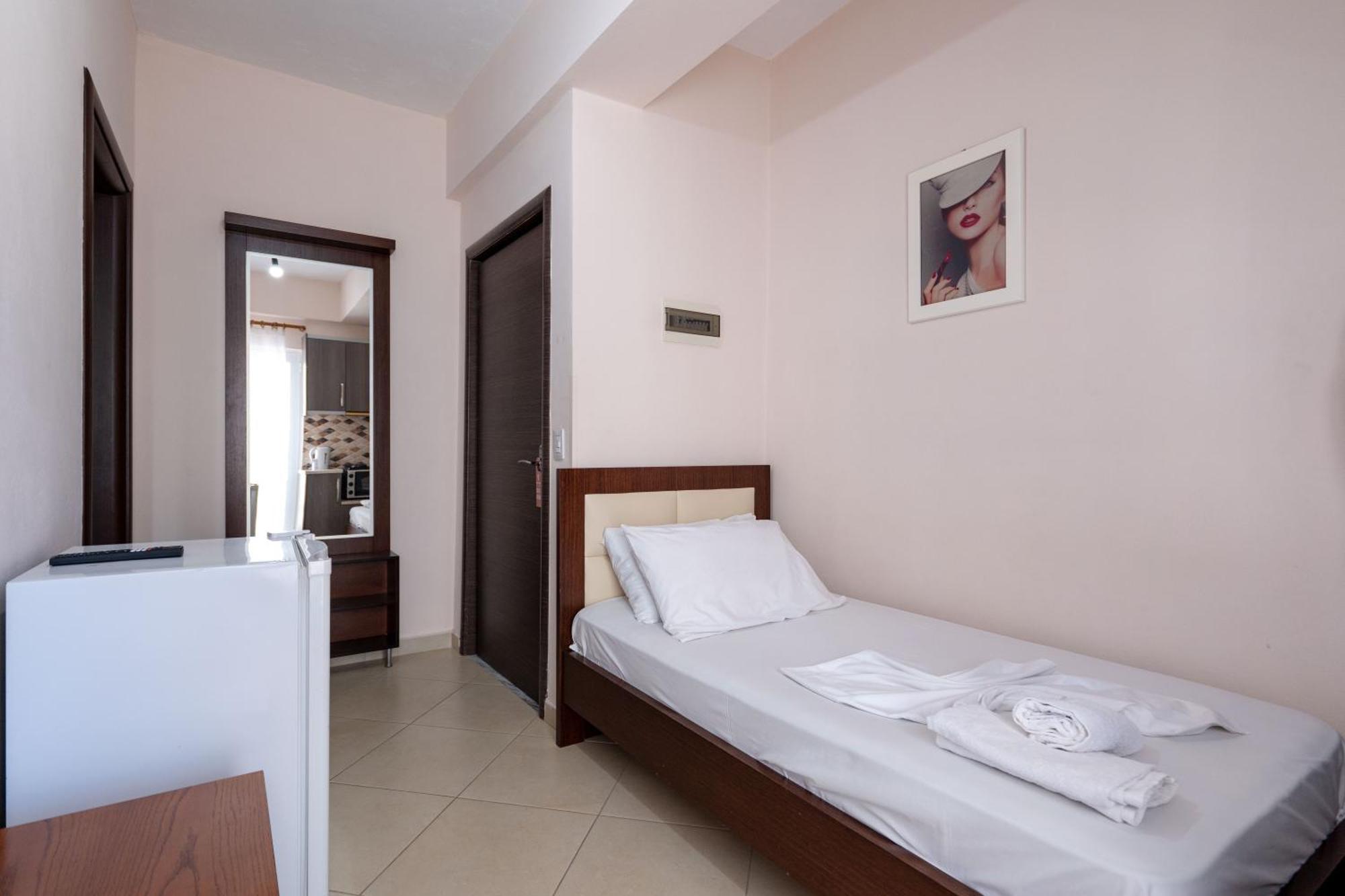Erioni Hotel Sarandë Exteriér fotografie